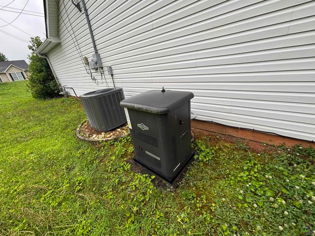 43 Canterbury Drive, Grantville, GA 30220