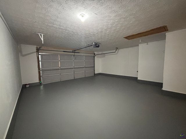 43 Canterbury Drive, Grantville, GA 30220