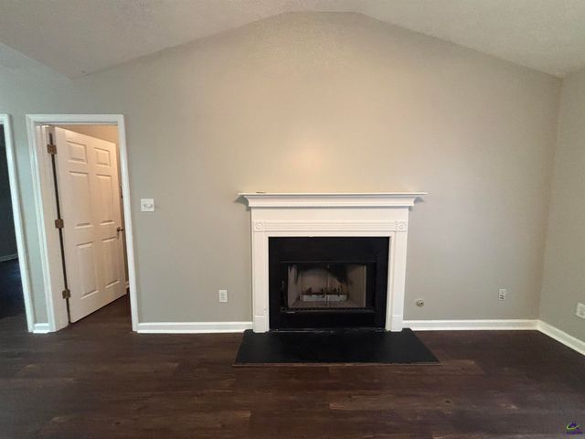 43 Canterbury Drive, Grantville, GA 30220