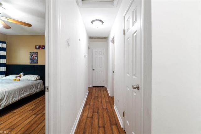828 Helmsdale WAY, Chesapeake, VA 23320