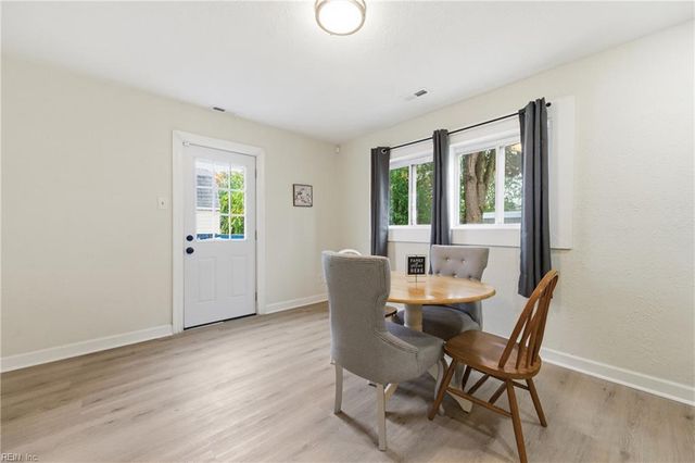 406 Colonial AVE, Hampton, VA 23661