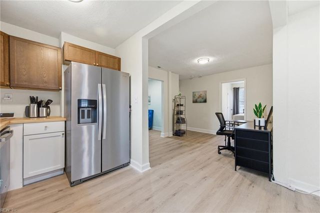 406 Colonial AVE, Hampton, VA 23661