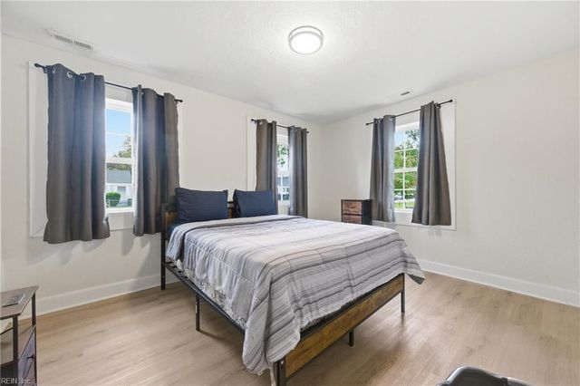 406 Colonial AVE, Hampton, VA 23661