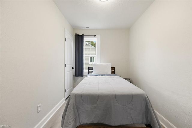 406 Colonial AVE, Hampton, VA 23661