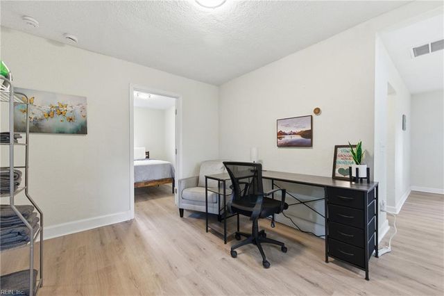 406 Colonial AVE, Hampton, VA 23661