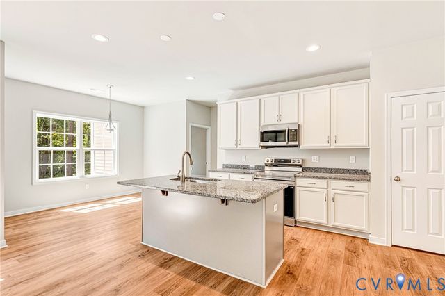 8355 Patrick Henry Blvd, Hanover, VA 23116