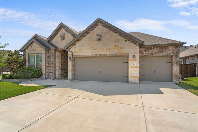 7581 Sevie Lane, Grand Prairie, TX 75054