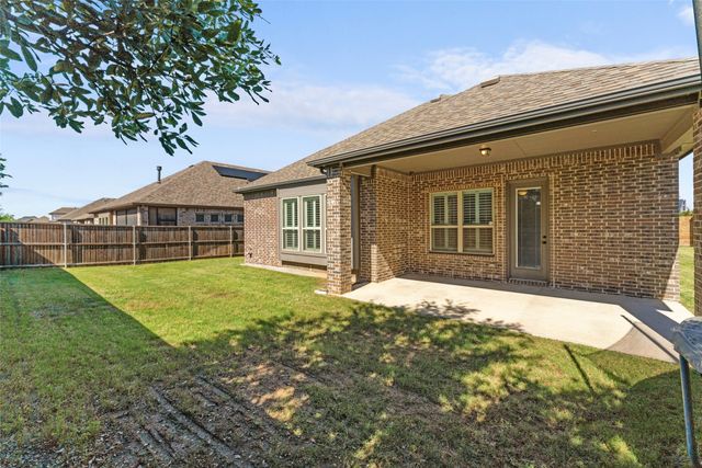 7581 Sevie Lane, Grand Prairie, TX 75054
