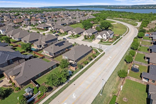 7581 Sevie Lane, Grand Prairie, TX 75054