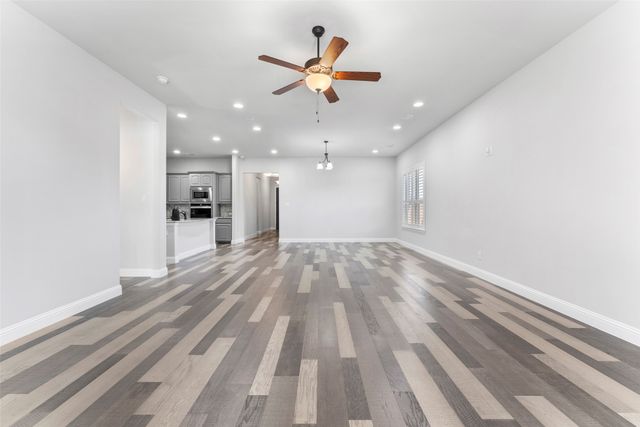 7581 Sevie Lane, Grand Prairie, TX 75054