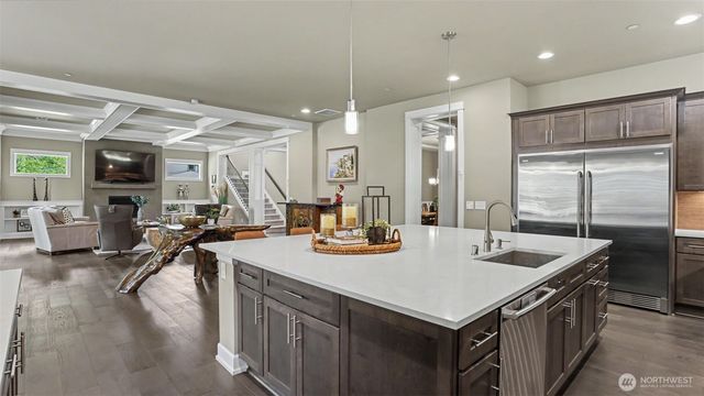 24020 NE 20th Street, Sammamish, WA 98074