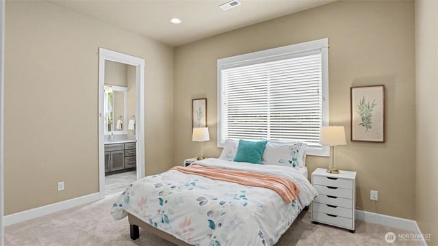 24020 NE 20th Street, Sammamish, WA 98074