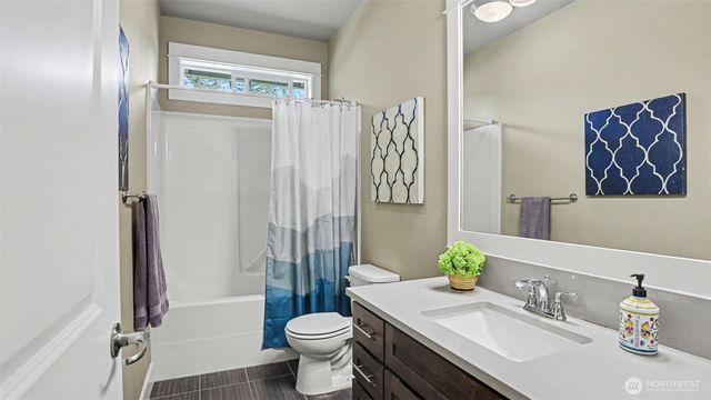 24020 NE 20th Street, Sammamish, WA 98074