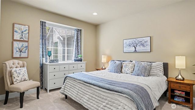 24020 NE 20th Street, Sammamish, WA 98074