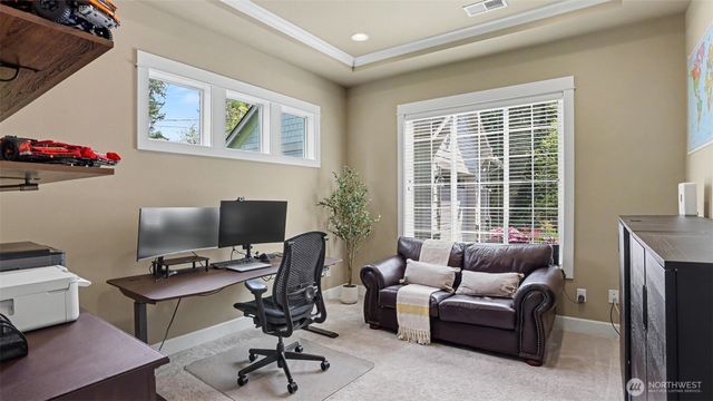 24020 NE 20th Street, Sammamish, WA 98074