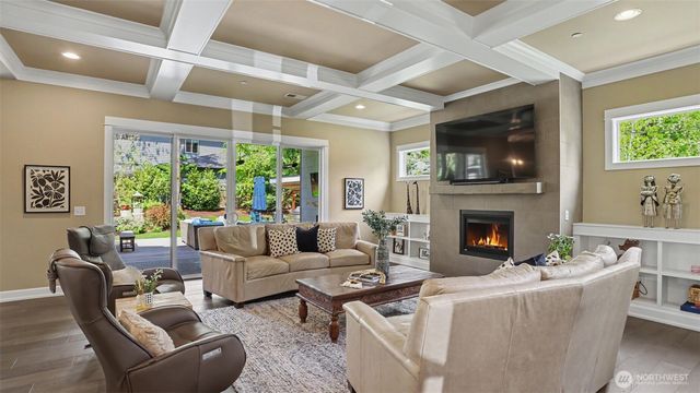 24020 NE 20th Street, Sammamish, WA 98074