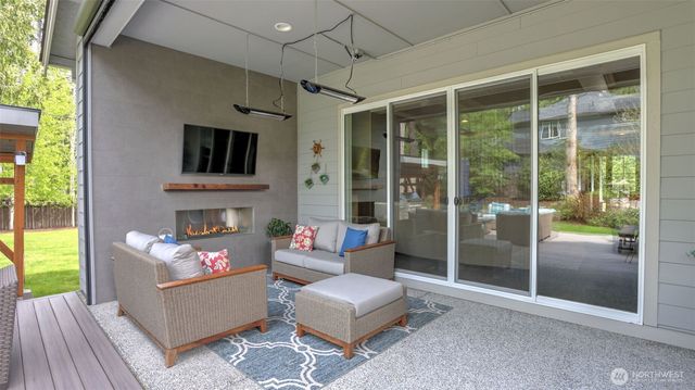 24020 NE 20th Street, Sammamish, WA 98074