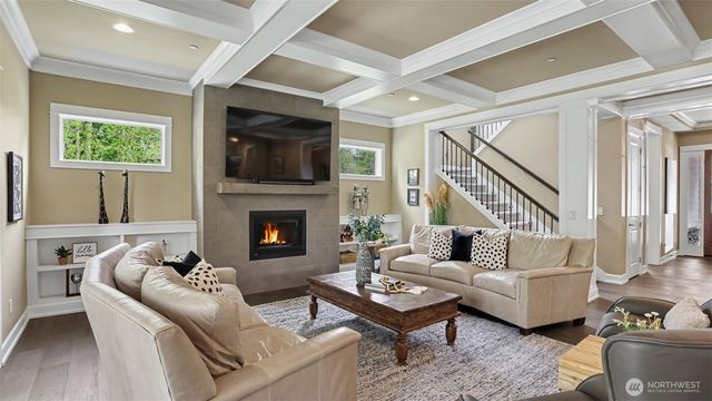 24020 NE 20th Street, Sammamish, WA 98074