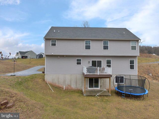 252 OAK GROVE RD, Morgantown, PA 19543