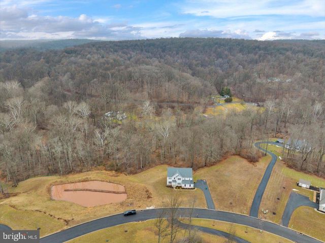 252 OAK GROVE RD, Morgantown, PA 19543