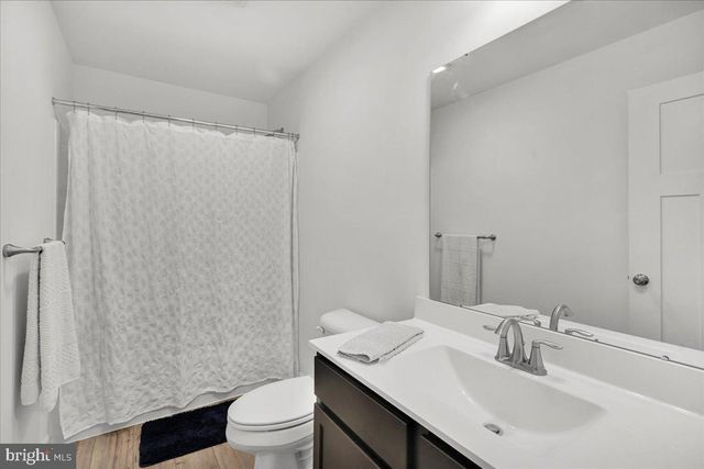 252 OAK GROVE RD, Morgantown, PA 19543