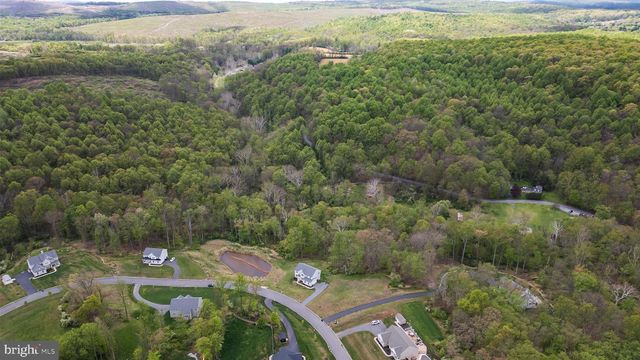 252 OAK GROVE RD, Morgantown, PA 19543