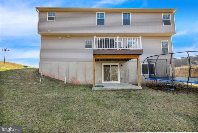 252 OAK GROVE RD, Morgantown, PA 19543