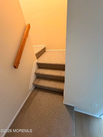 29 Madison Court, Tinton Falls, NJ 07712