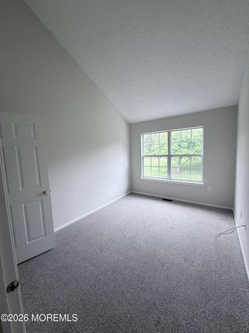 29 Madison Court, Tinton Falls, NJ 07712