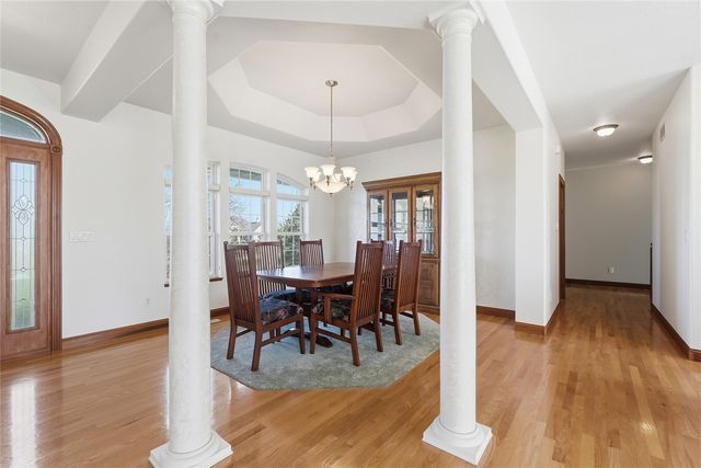 6500 White Gate Ct, Marion, IA 52302