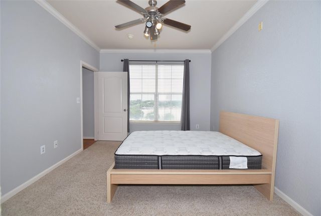 1711 Old Spanish Trail 405, Houston, TX 77054