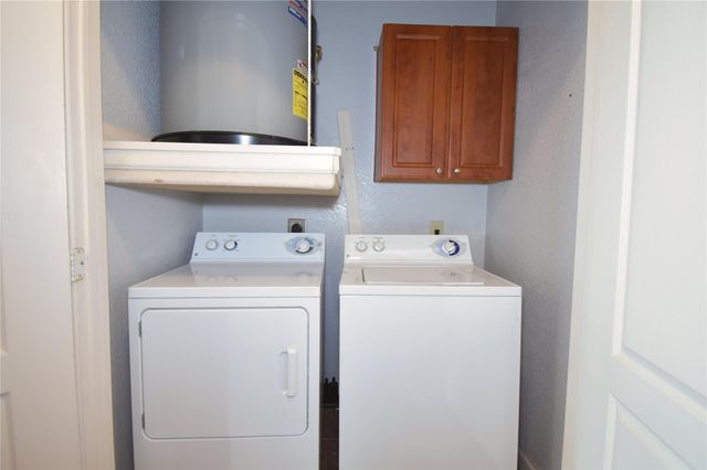 1711 Old Spanish Trail 405, Houston, TX 77054