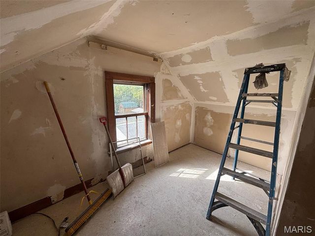 21 S 57th Street, Belleville, IL 62226