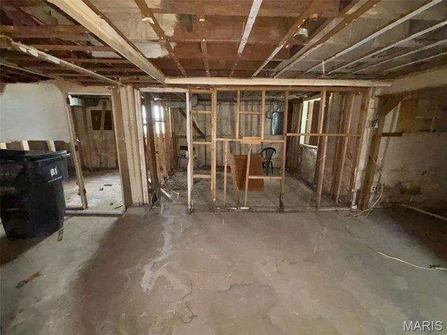 21 S 57th Street, Belleville, IL 62226