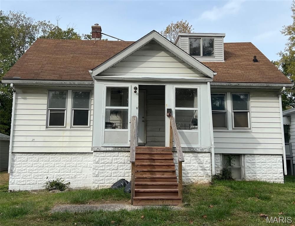 21 S 57th Street, Belleville, IL 62226