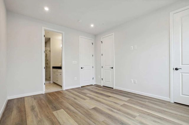 466 ALTEZZA DR NE, Washington, DC 20017