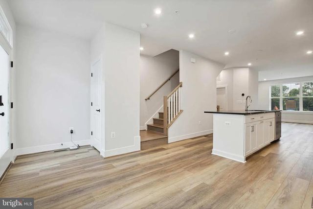 466 ALTEZZA DR NE, Washington, DC 20017