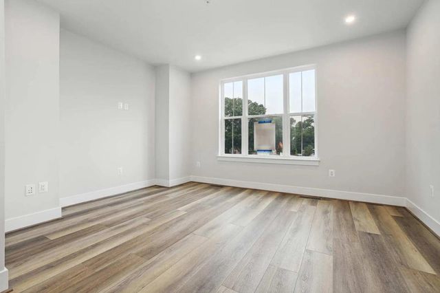 466 ALTEZZA DR NE, Washington, DC 20017