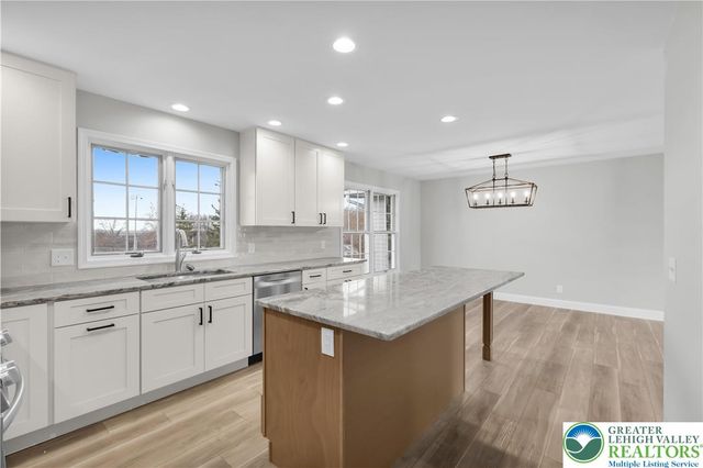 670 Cider Press Road, Williams Twp, PA 18042