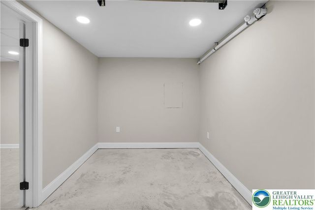 670 Cider Press Road, Williams Twp, PA 18042