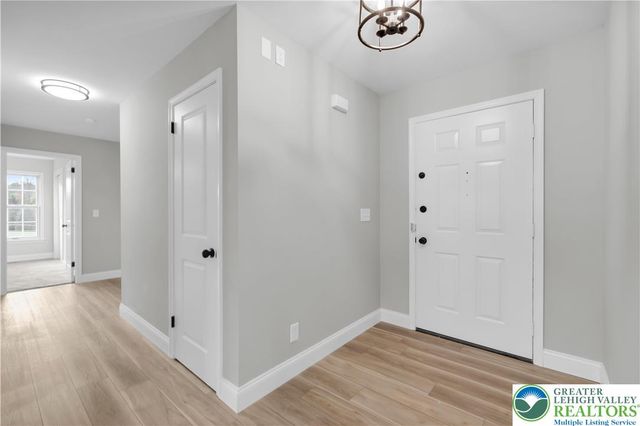 670 Cider Press Road, Williams Twp, PA 18042