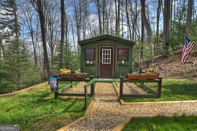 57 Meadow Hill, Morganton, GA 30560