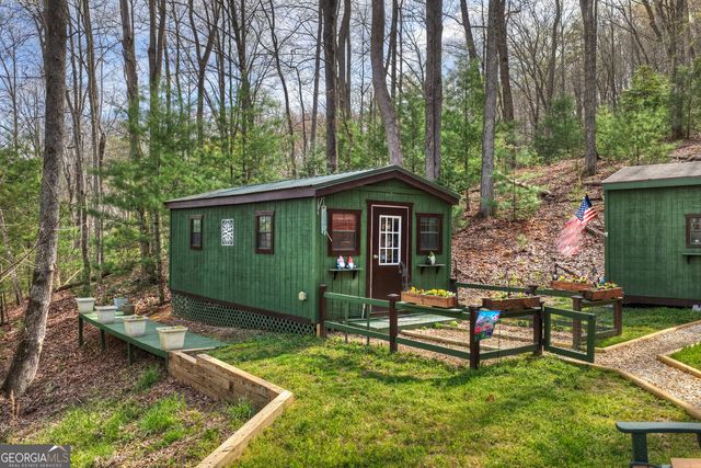 57 Meadow Hill, Morganton, GA 30560