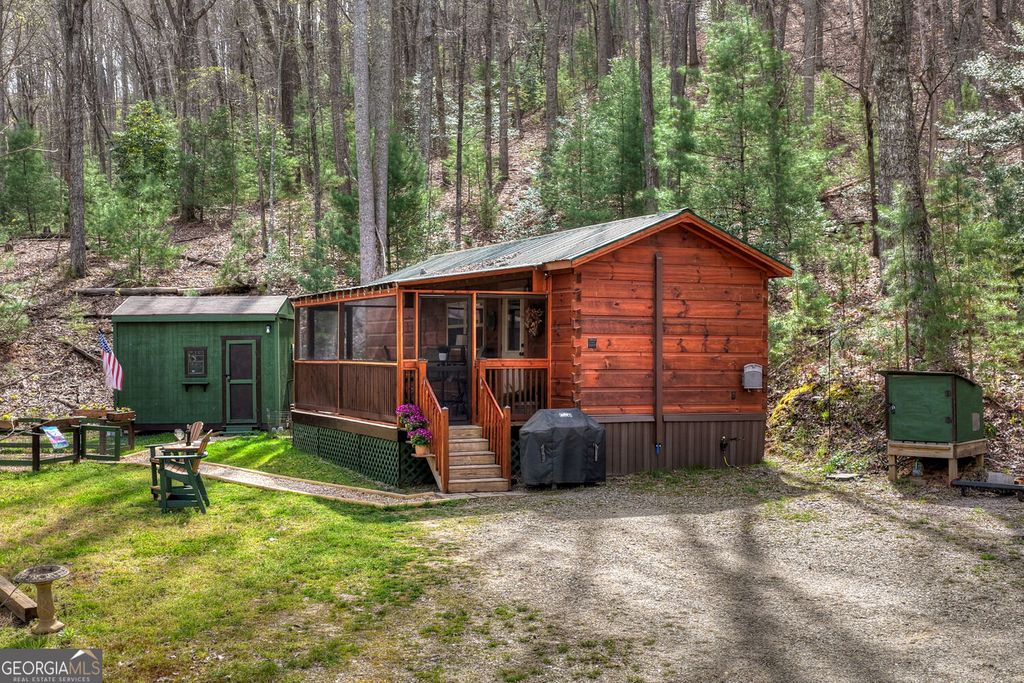 57 Meadow Hill, Morganton, GA 30560