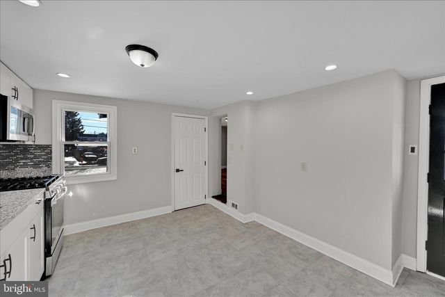 1401 FRUSH VALLEY RD, Reading, PA 19605