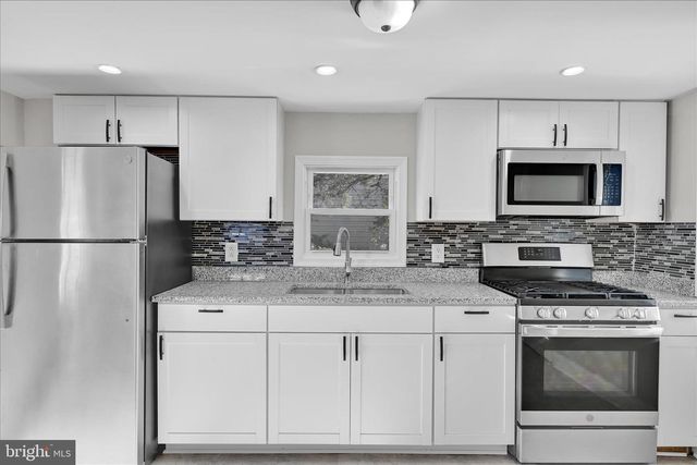 1401 FRUSH VALLEY RD, Reading, PA 19605