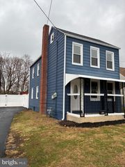 1401 FRUSH VALLEY RD, Reading, PA 19605