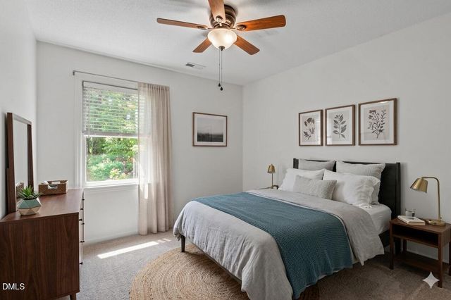 5516 Hamstead Crossing, Raleigh, NC 27612