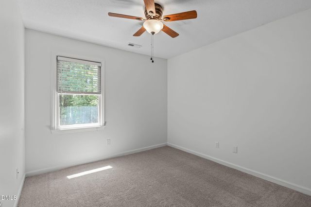 5516 Hamstead Crossing, Raleigh, NC 27612