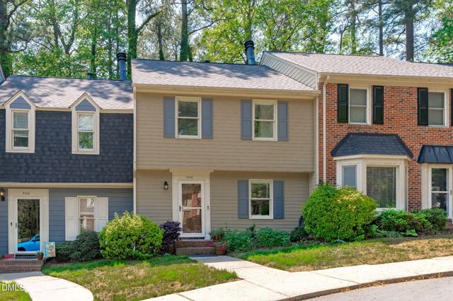 5516 Hamstead Crossing, Raleigh, NC 27612
